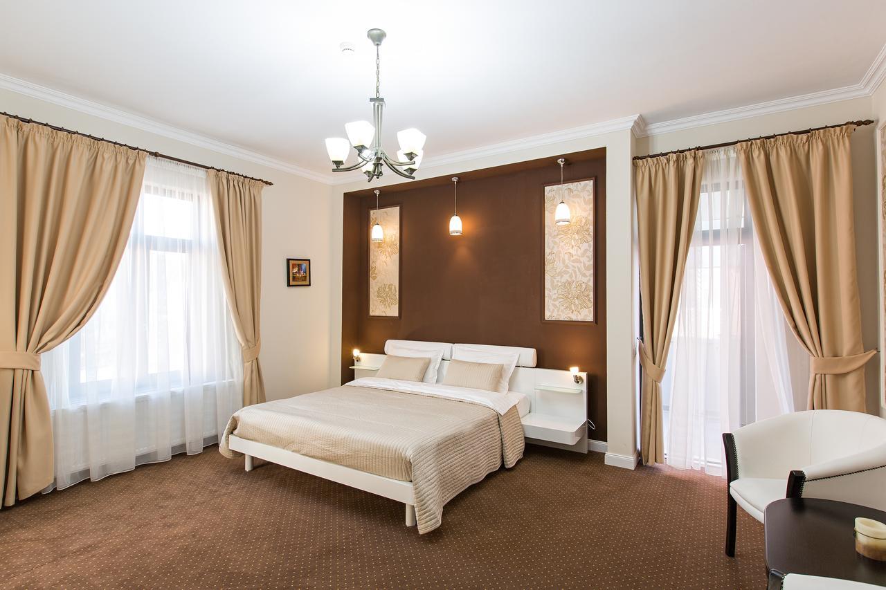 Prestige Hotel Iasi Exterior foto